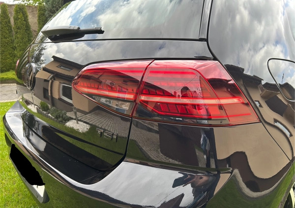 Volkswagen Golf cena 70900 przebieg: 65000, rok produkcji 2017 z Warszawa małe 326